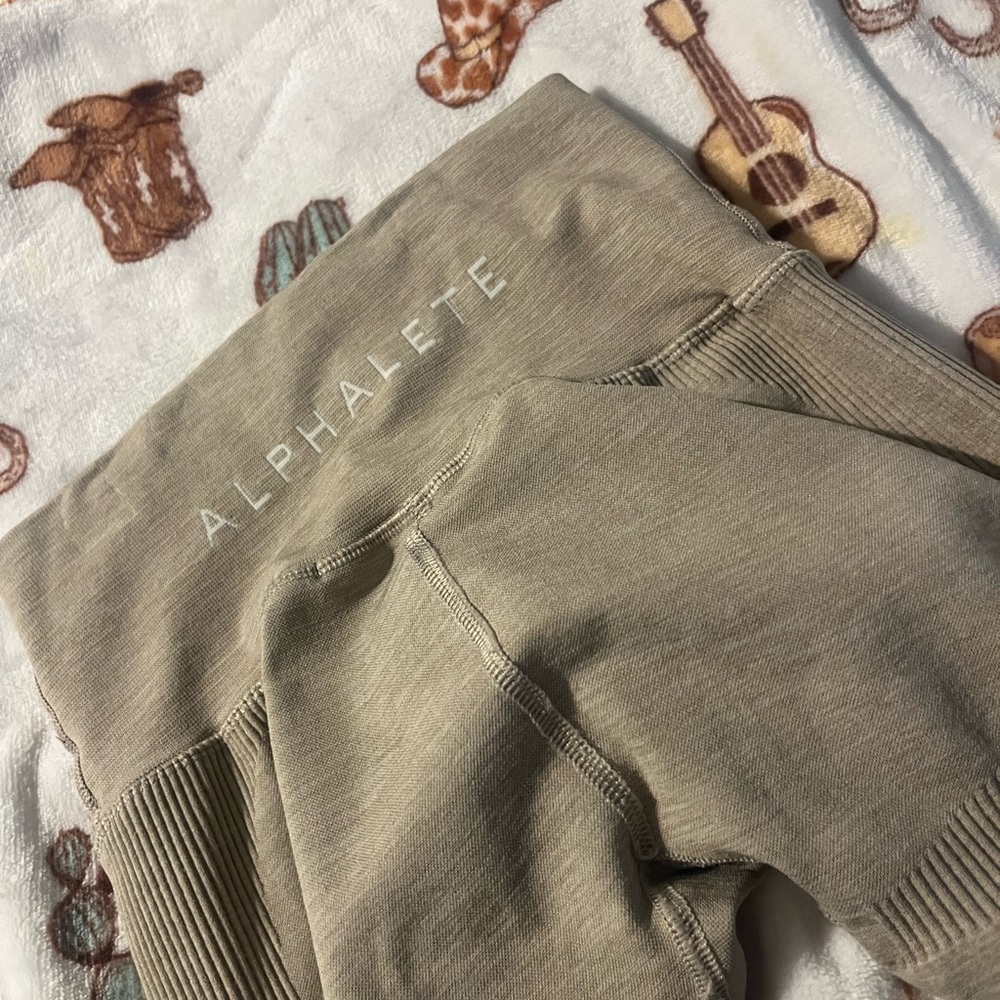 Alphalete Beige/tan Leggings